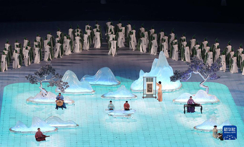 闭幕式上的文艺演出。