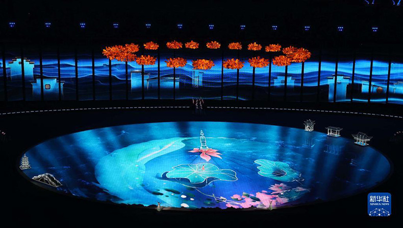 闭幕式上的文艺演出。