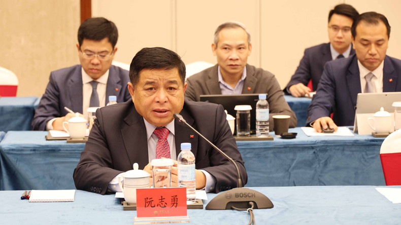 阮志勇副总理造访广东省发展和改革委员会。 阮志勇副总理造访广东省发展和改革委员会。