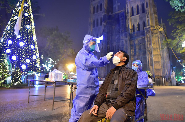 河内与胡志明市欢度特别的圣诞节 ảnh 9