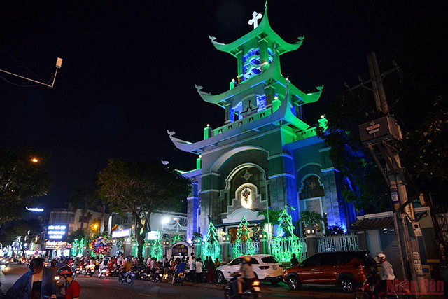 河内与胡志明市欢度特别的圣诞节 ảnh 4