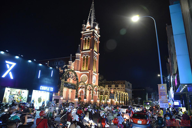 河内与胡志明市欢度特别的圣诞节 ảnh 5