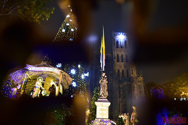 河内与胡志明市欢度特别的圣诞节 ảnh 7