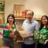 越南工贸部国内市场管理与开发局举办供需对接活动，传播对越南商品的热爱。（图片来源：人民军队报）