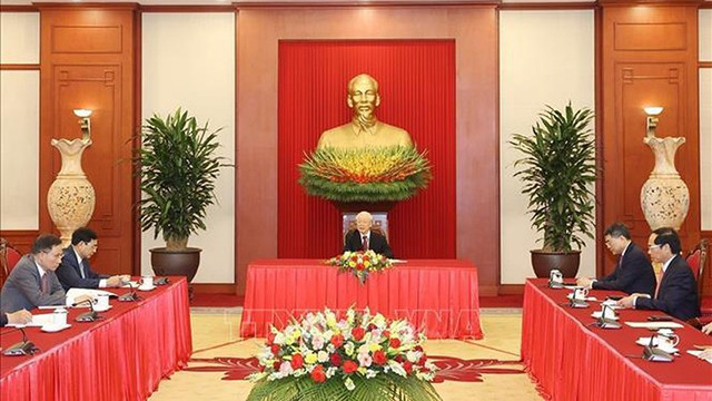 越共中央总书记阮富仲与印尼总统佐科通电话（组图） ảnh 1