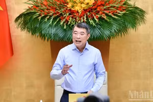 政府总理黎明兴发表讲话。