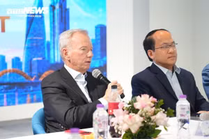 谷歌公司前董事长兼首席执行官、美国国家人工智能安全委员会（NSCAI）前主席埃里克·施密特。