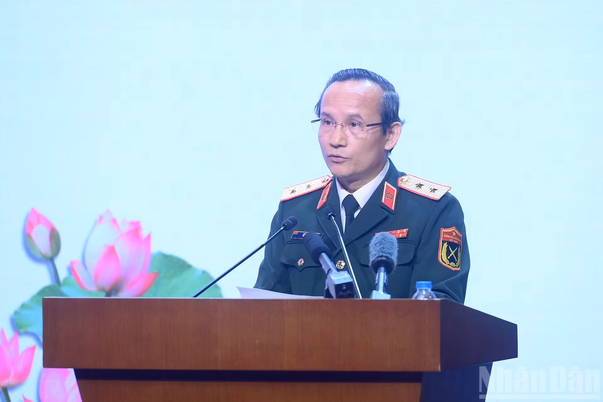 04-copy.jpg