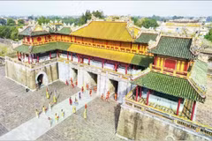 顺化故都仍较为完整地保留着宫廷建筑艺术的整体格局。