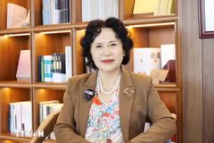 中国深圳大学原党委副书记、中国经济特区研究中心主任、深圳大学资深教授陶一桃女士。