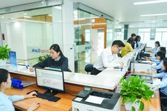 加速年末信贷投放。