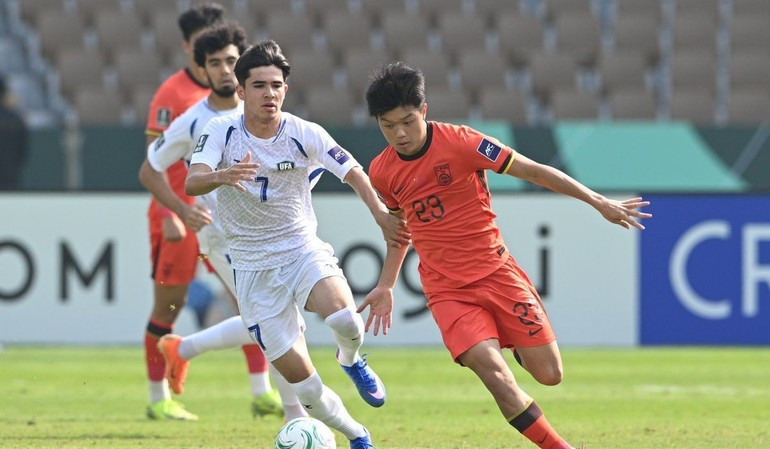 双方激烈争夺但均未能破门。（图片来源：亚足联）