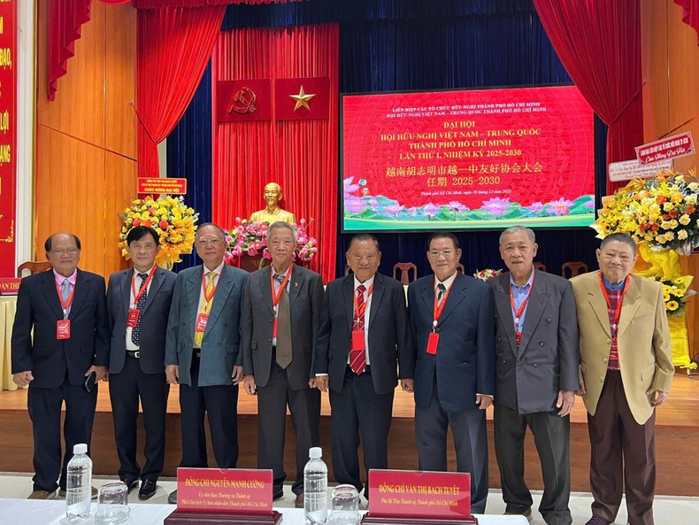 华人会馆与企业积极参与、赞助并推动两国友好交流。图片来源：西贡解放日报