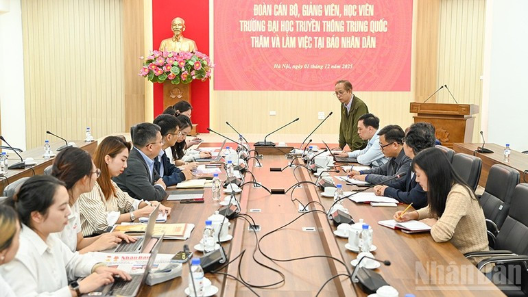 座谈会场景。（图片来源：世代 摄）