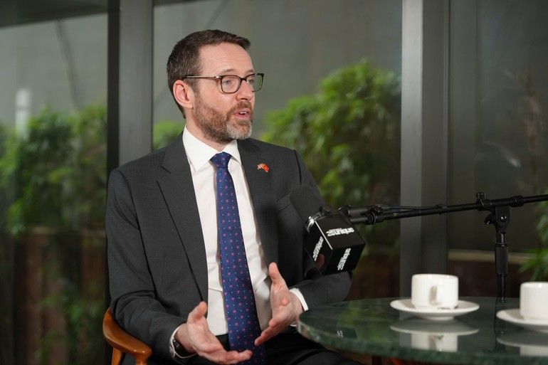 英国驻越南大使伊恩·弗鲁。