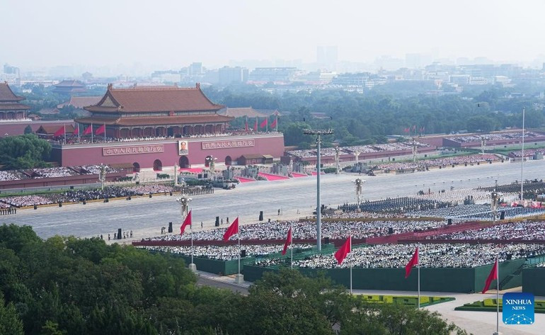 阅兵仪式全景 阅兵仪式全景