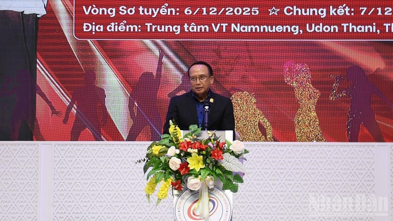 泰国越南人协会主席阮玉辰强调侨胞始终肩负建设社区的责任。（图片来源：春山）