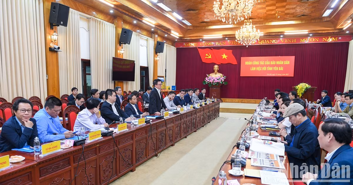 《人民报》社工作组造访安沛省【组图】