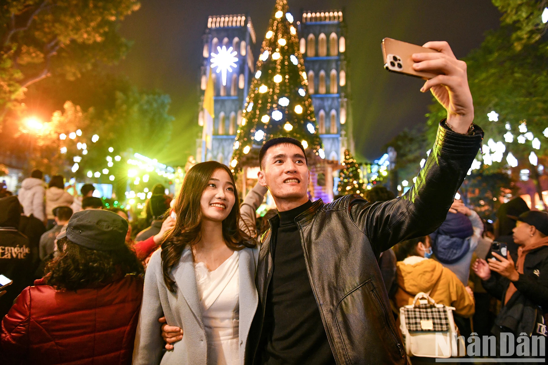 一个温暖荡漾的平安夜。 一个温暖荡漾的平安夜。