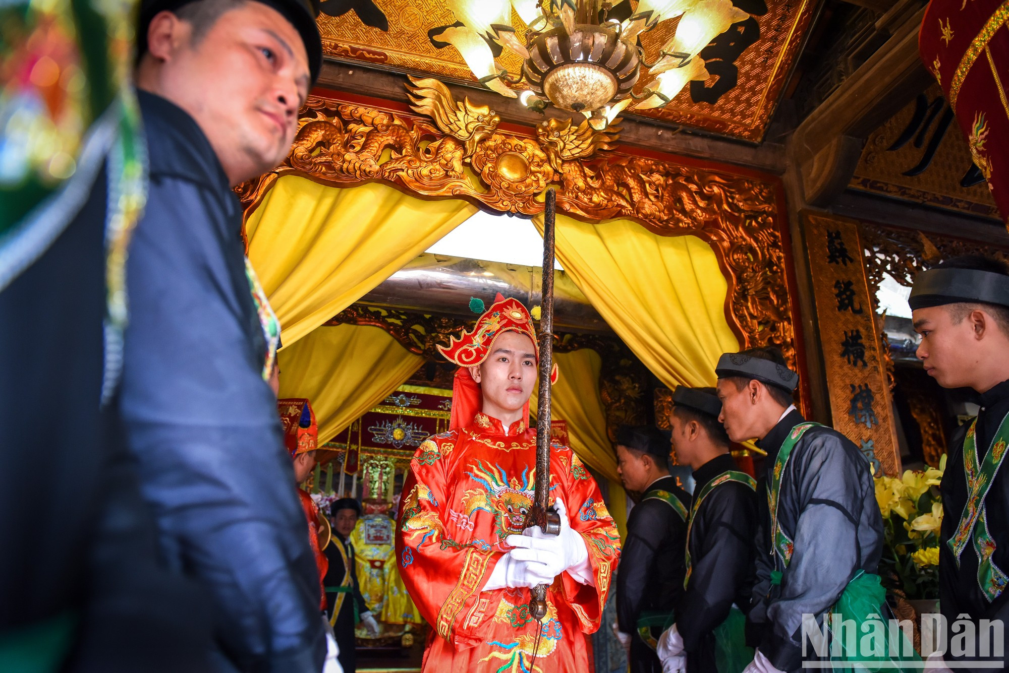 该庙会以上香、迎桥、祭祀等不可或缺仪式开场。 该庙会以上香、迎桥、祭祀等不可或缺仪式开场。