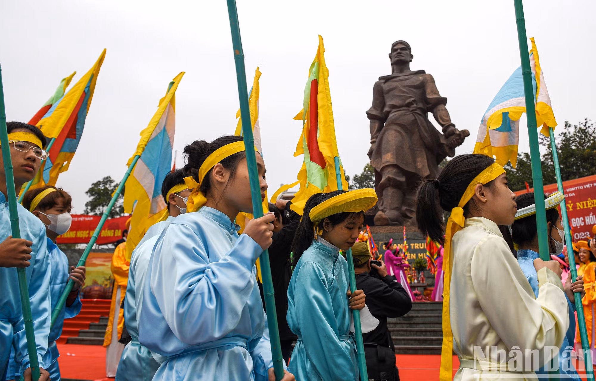 玉回-栋多大捷以有关坚定不移抵抗外来侵略者、不愿做奴隶的壮歌被写入青史。