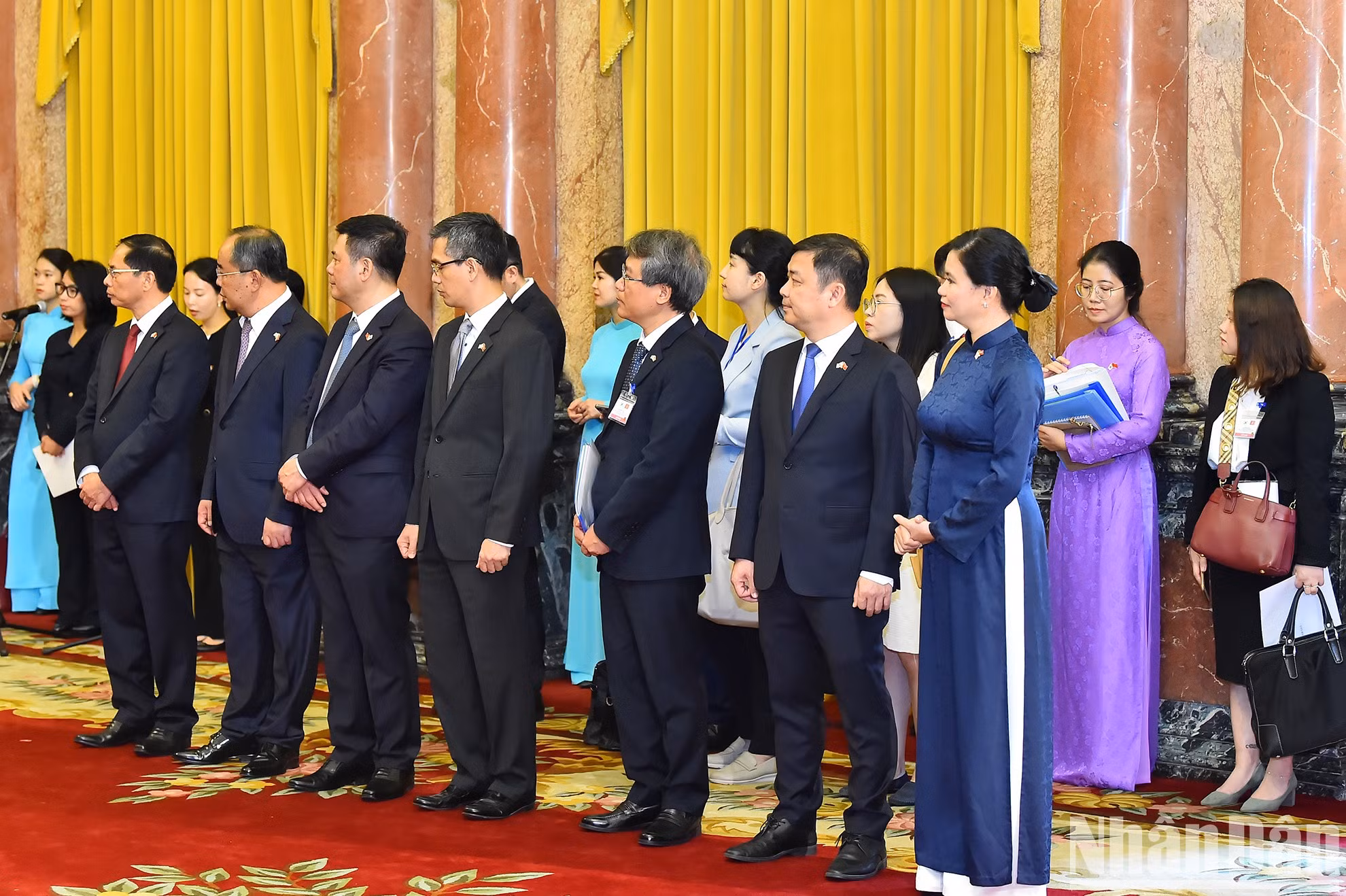 越南代表团成员。