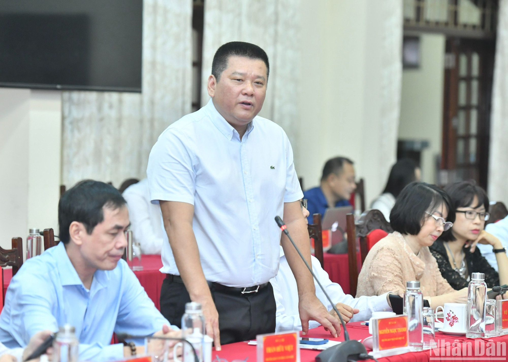 越南《人民报》社网络部主任阮玉青发表讲话。 越南《人民报》社网络部主任阮玉青发表讲话。