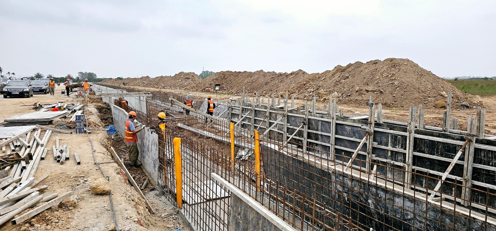 企业正在广安市北先锋工业区展开一些项目。