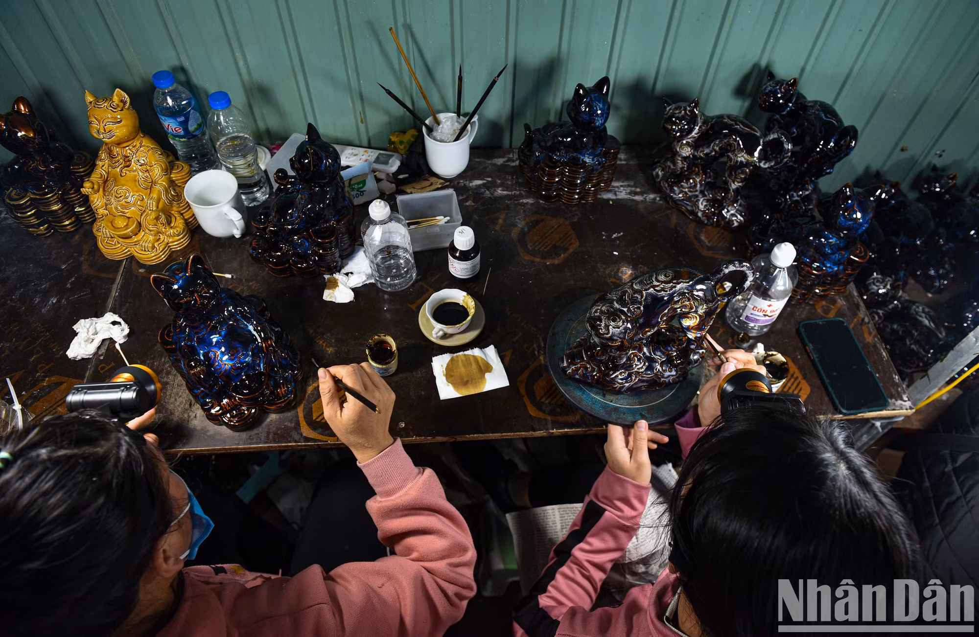 加热后的癸卯奇灵产品将有自己的颜色。