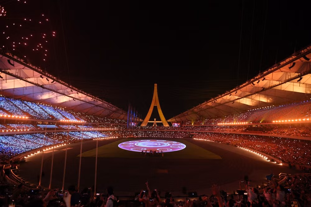 本届东运会将在柬埔寨首都金边和暹粒、西哈努克城、贡布和白马等地举行。预计，本届东运会迎接的运动员、教练和人员共计1.24万人。