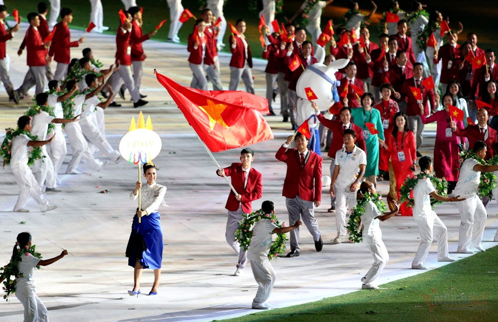 越南体育代表团出场。