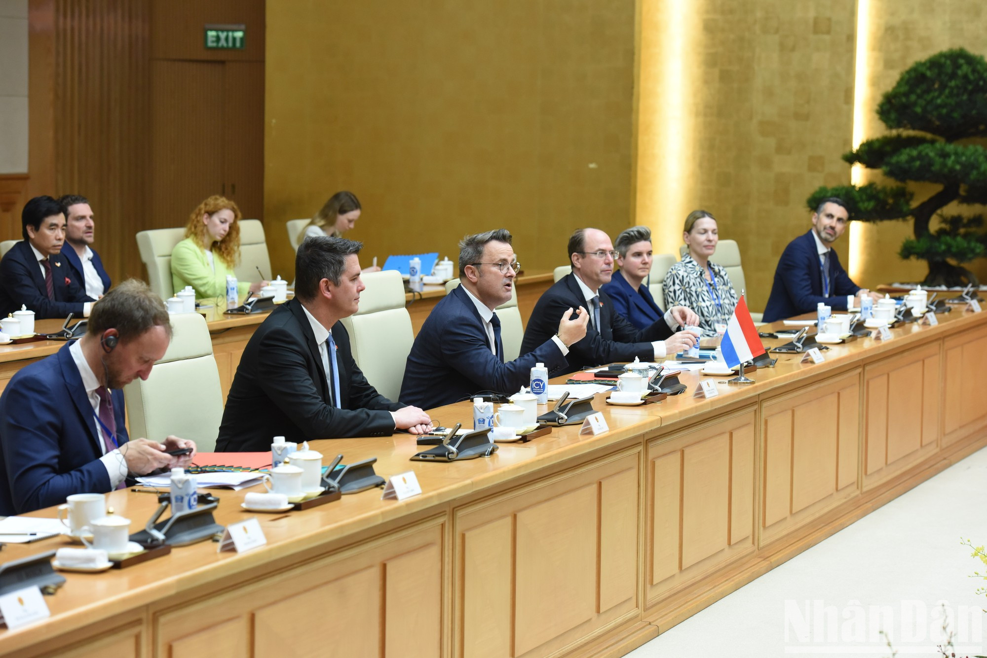 卢森堡大公国代表团成员。 卢森堡大公国代表团成员。