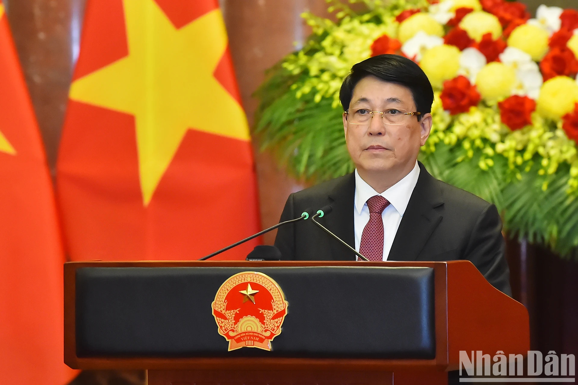 梁强主席在会见中发表讲话。 梁强主席在会见中发表讲话。