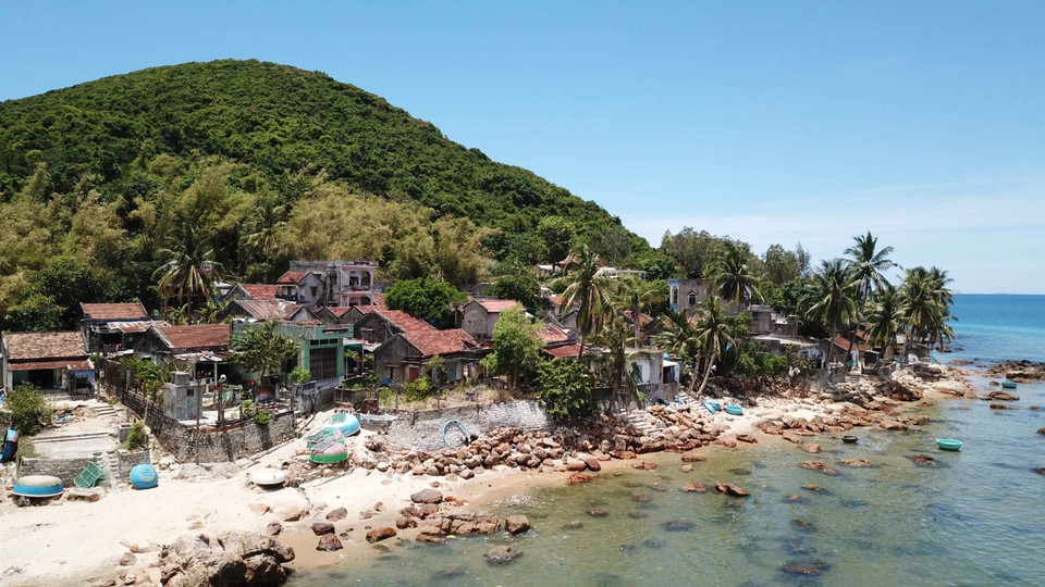 探索平定省龙鳞角：原始奇幻的自然魅力吸引游客纷至沓来 ảnh 6