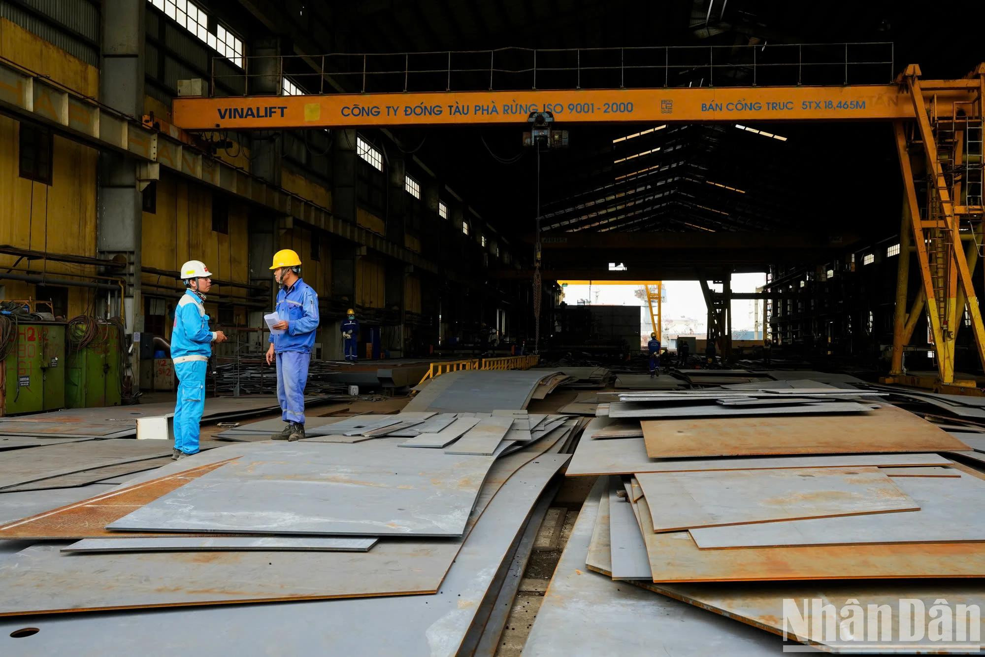 海防市帕镶造船公司内部的制造车间。 海防市帕镶造船公司内部的制造车间。