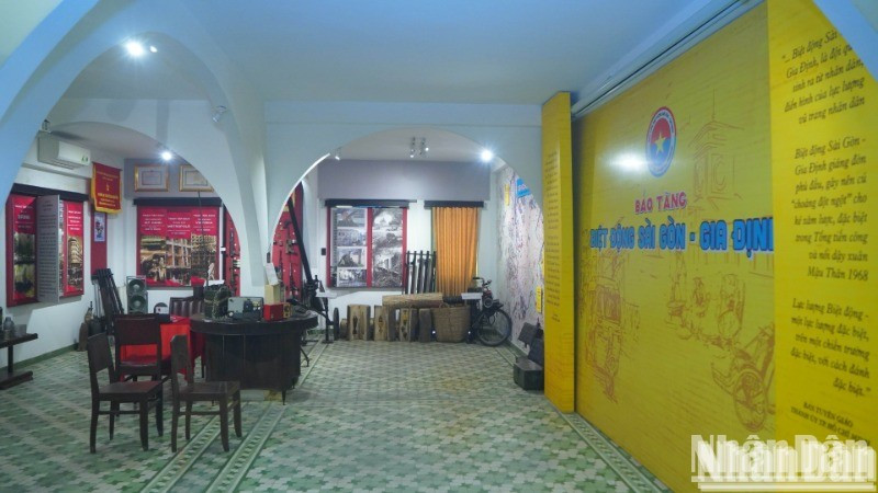 西贡-嘉定特工博物馆是一个重要的红色纪念地，展示了西贡-嘉定特工部队的战斗文物。