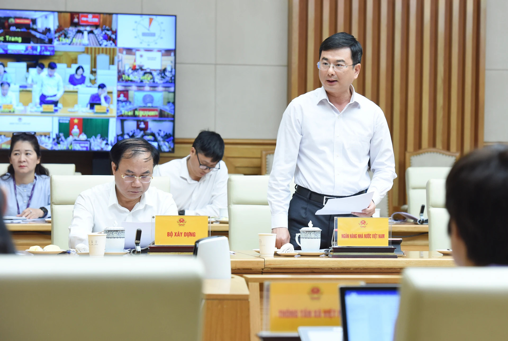 与会代表在会上发表讲话。