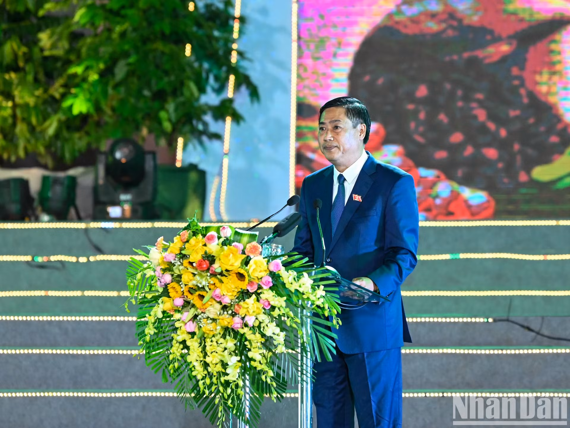 山罗省委书记阮友东在开幕式上发表讲话。（维玲 摄）