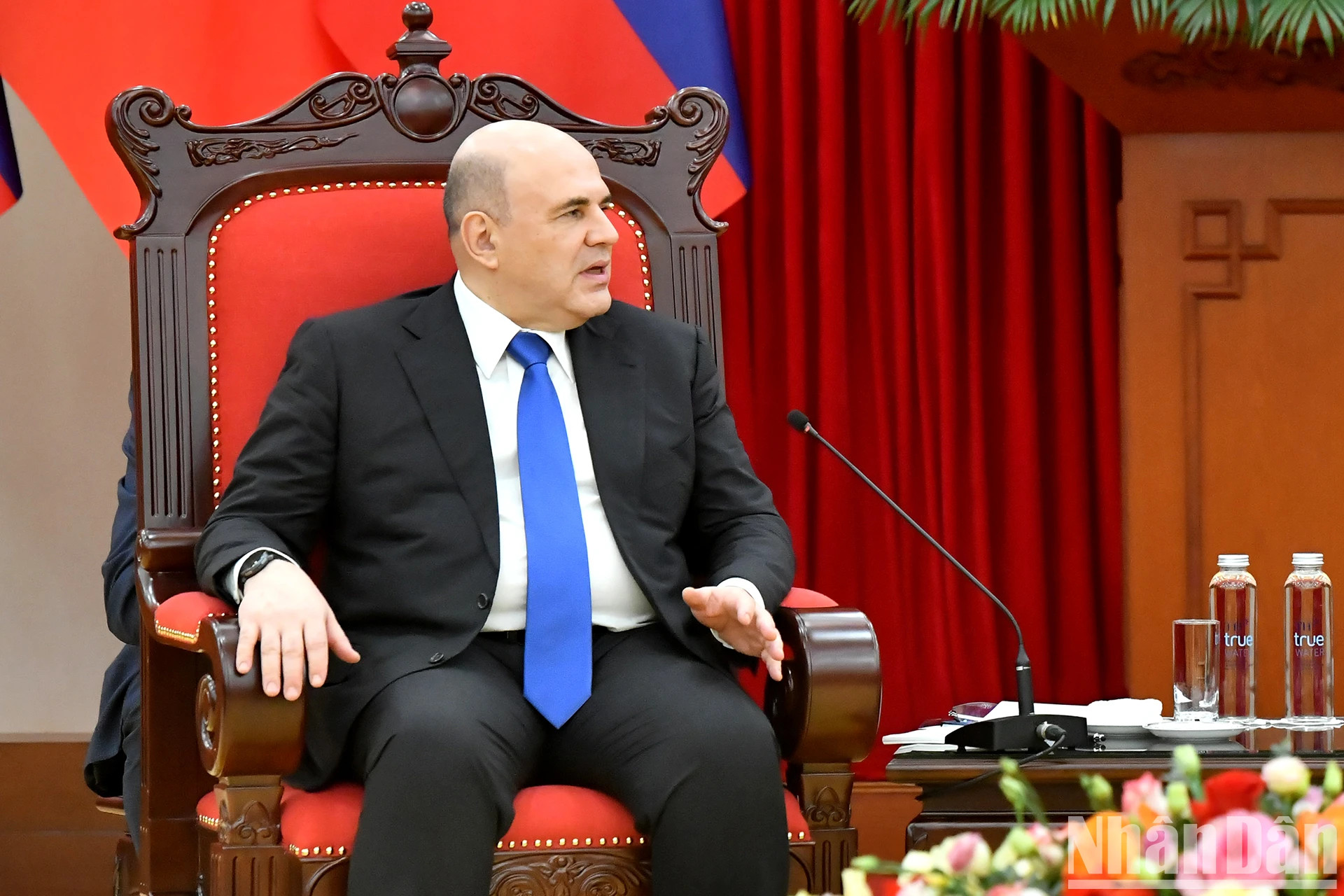 俄罗斯联邦政府总理米舒斯京在会见越共中央总书记苏林时发表讲话。