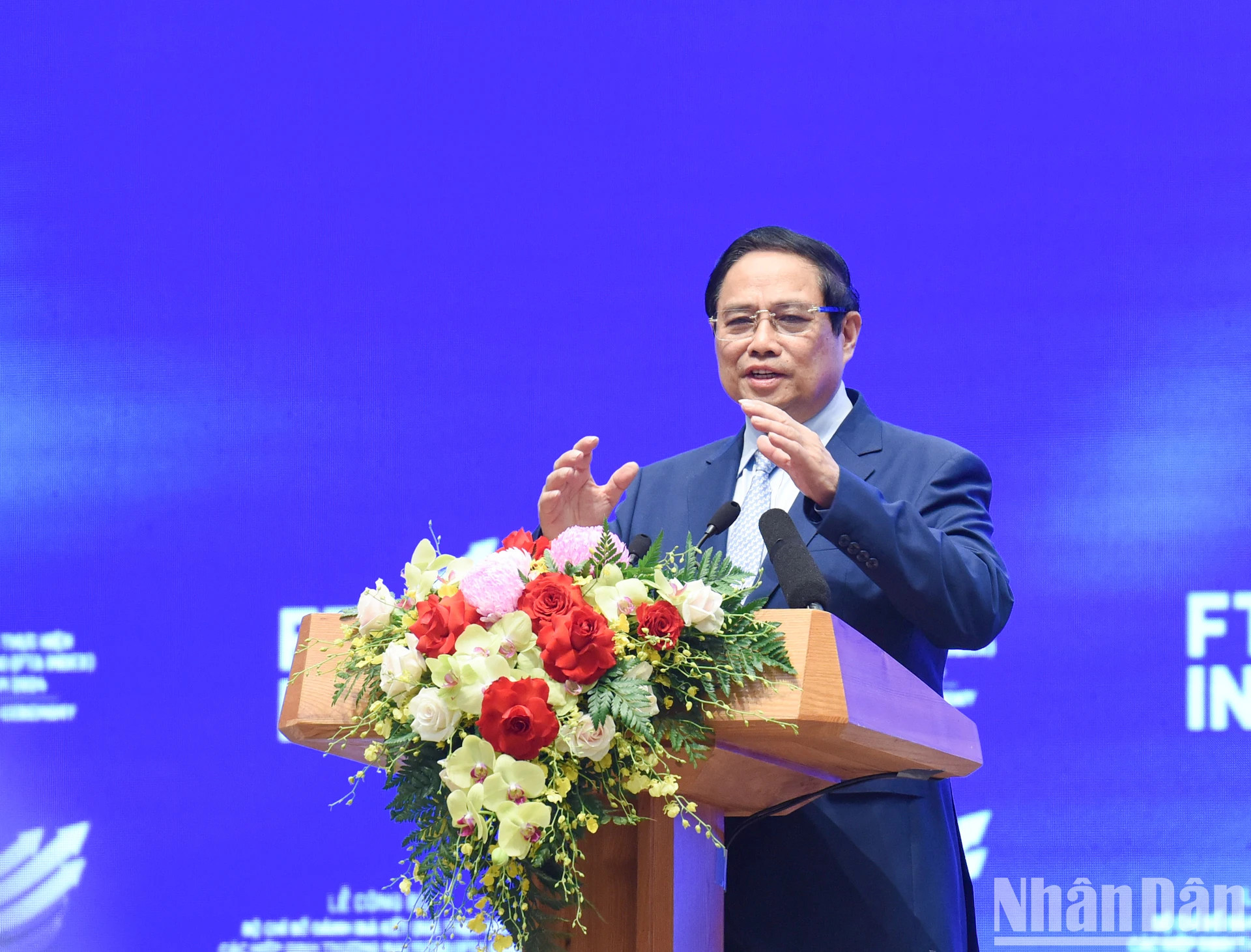 范明正总理在仪式上发表指导性讲话。