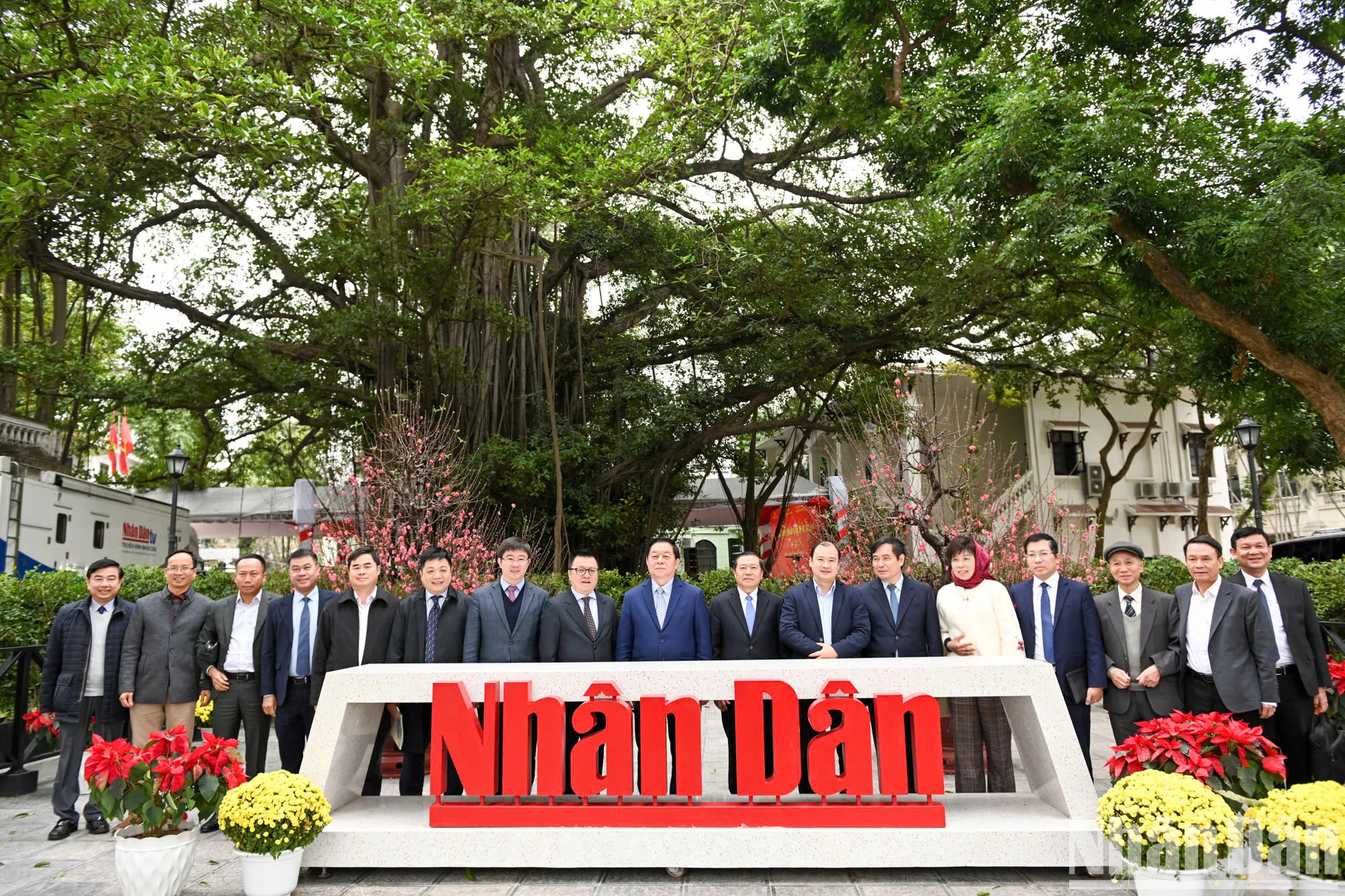 与会代表合影。 与会代表合影。