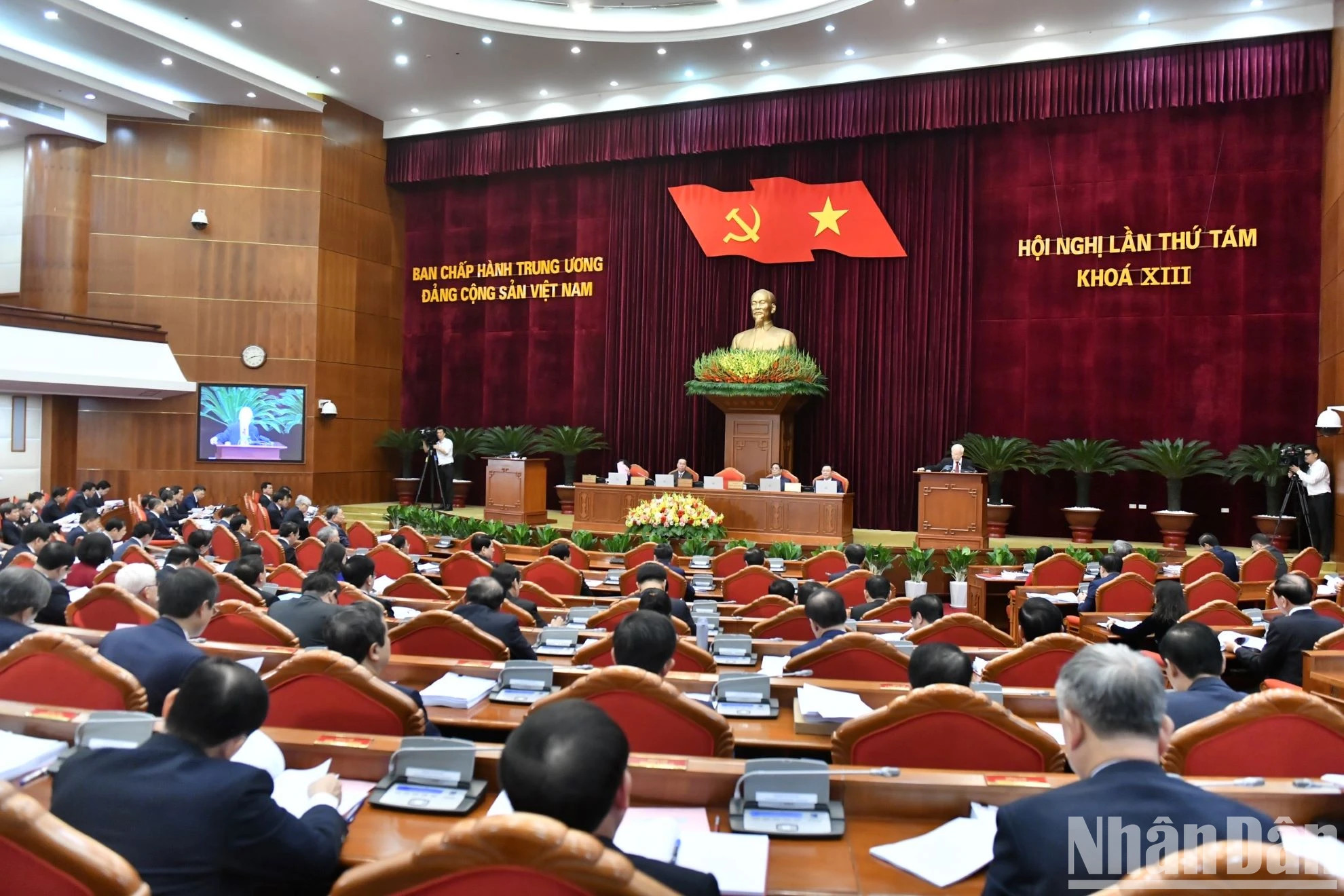 越共中央总书记阮富仲致开幕词。(登科 摄) 越共中央总书记阮富仲致开幕词。(登科 摄)