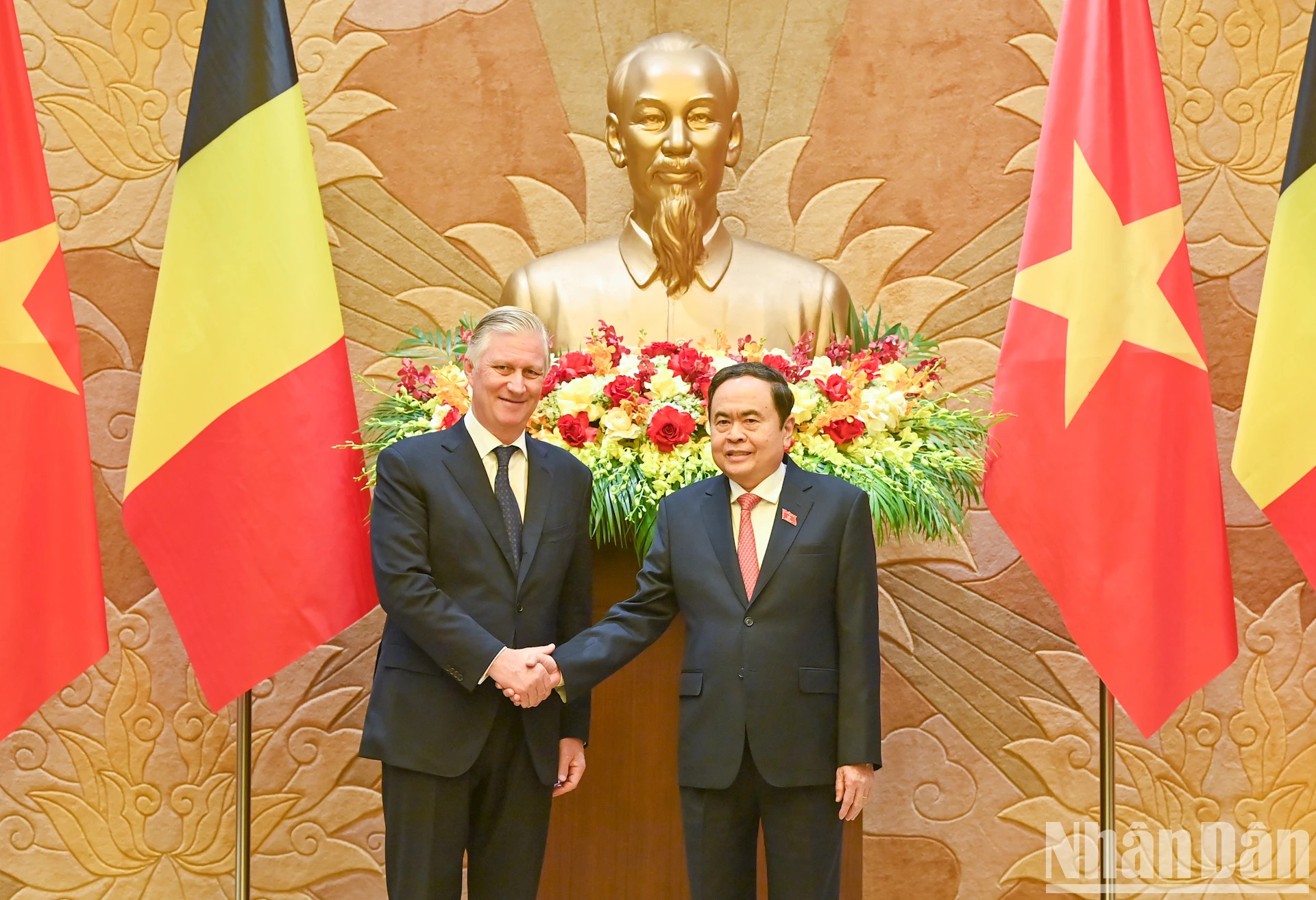 越南国会主席陈青敏和比利时国王菲利普·利奥波德·路易·马里。 越南国会主席陈青敏和比利时国王菲利普·利奥波德·路易·马里。