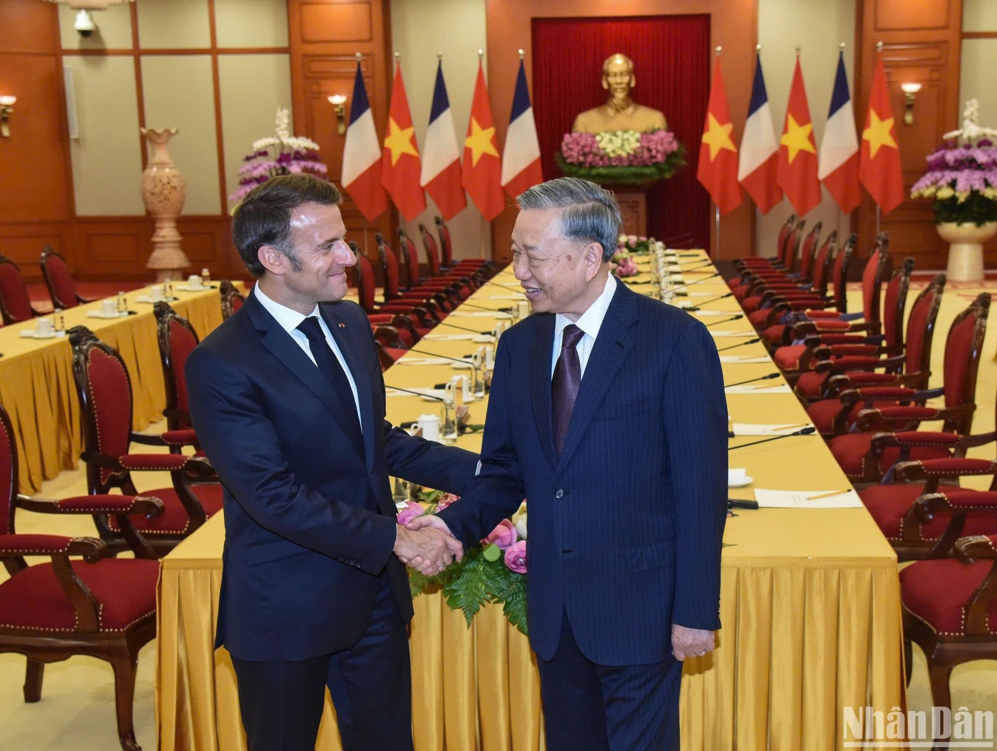 越共中央总书记苏林和法国总统埃马纽埃尔·马克龙。 越共中央总书记苏林和法国总统埃马纽埃尔·马克龙。
