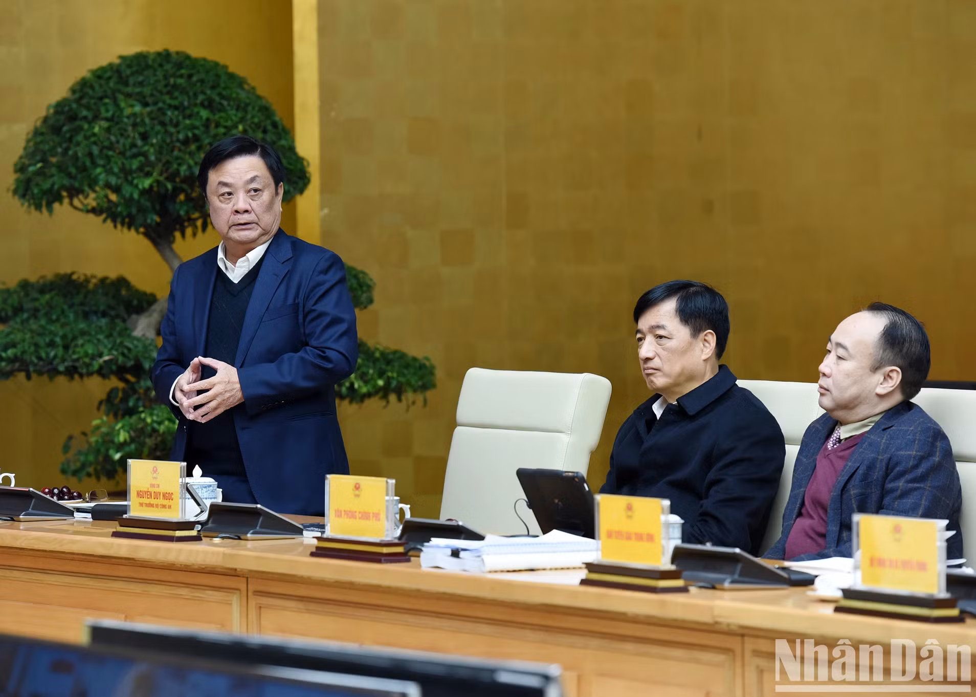 农业与农村发展部部长黎明欢在会上发表讲话。