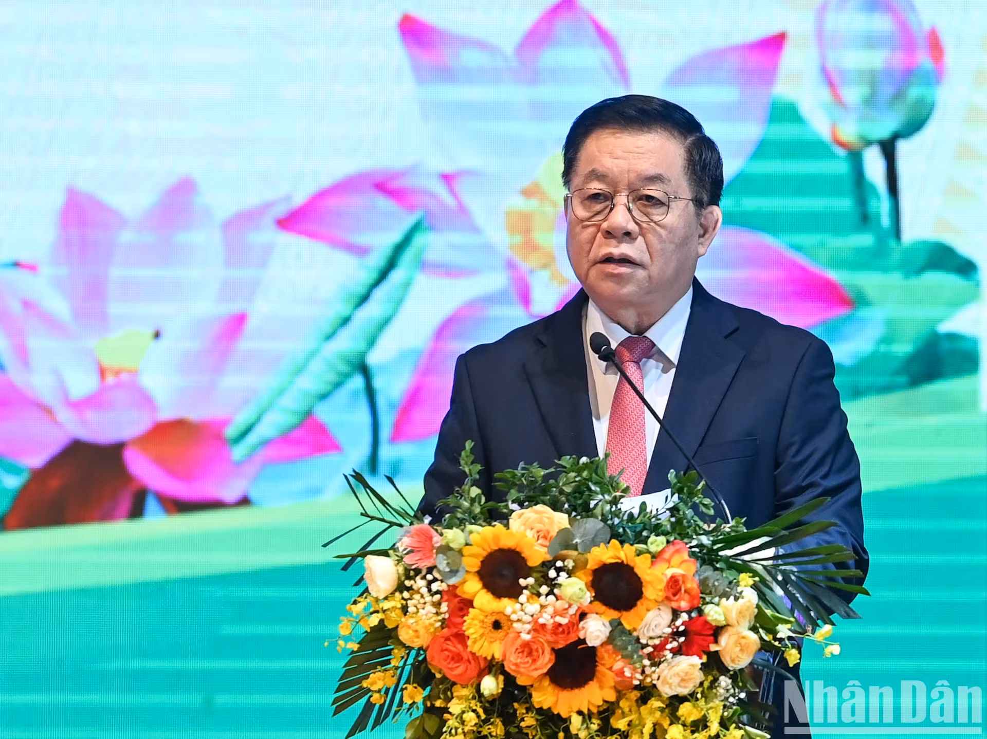 越共中央书记处书记、中央宣教部部长阮重义在仪式上发表指导性讲话。（维灵 摄）