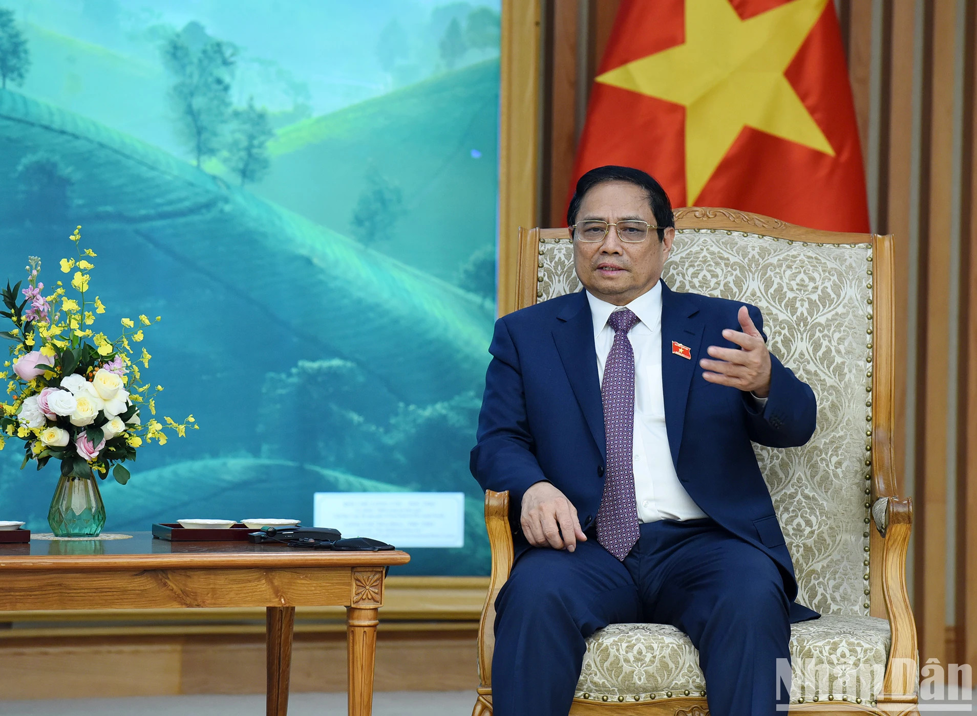 越南政府总理范明正在会见匈牙利司法部长图森·本斯时发表讲话。(陈海 摄) 越南政府总理范明正在会见匈牙利司法部长图森·本斯时发表讲话。(陈海 摄)