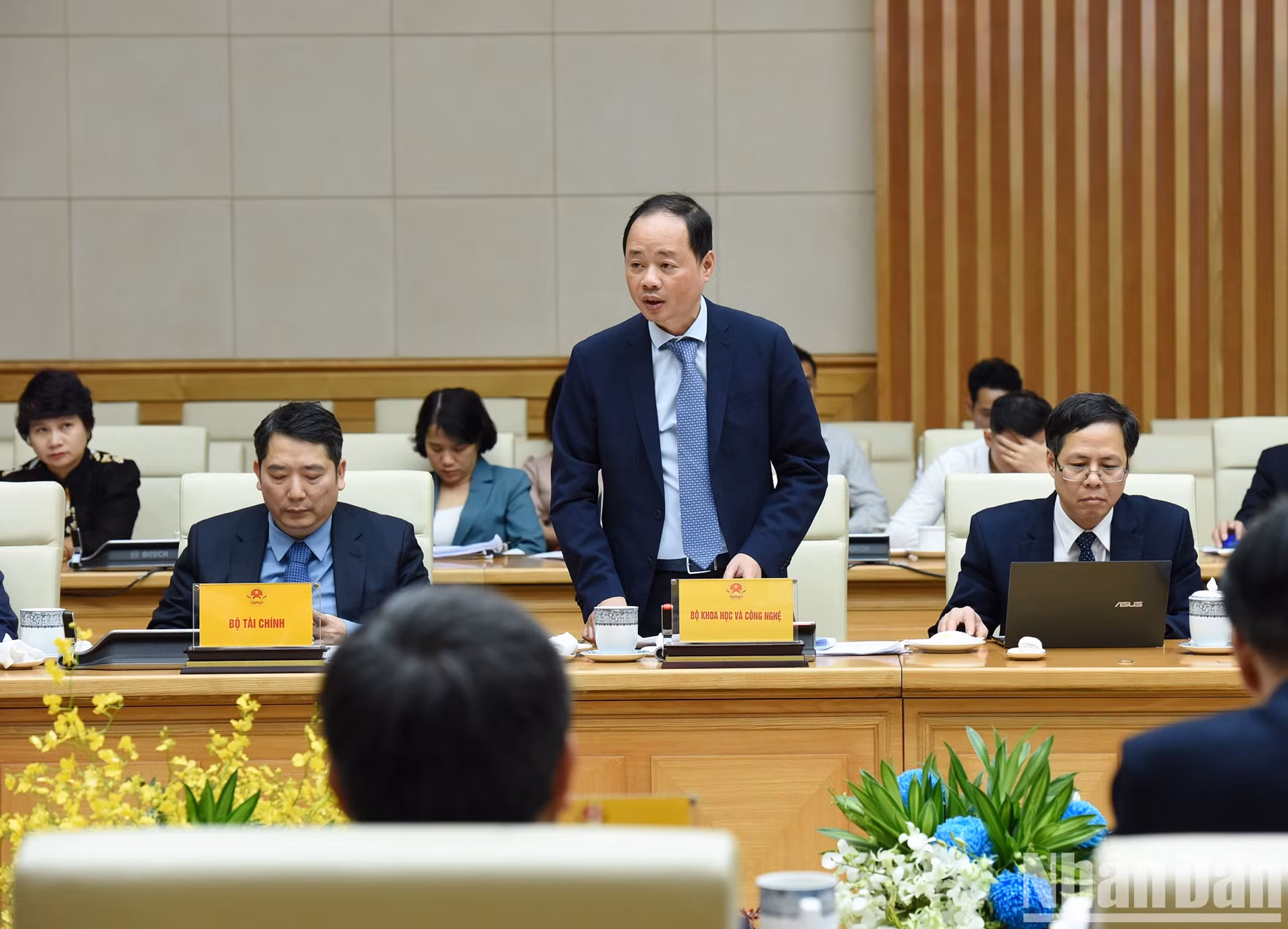 科技部副部长陈宏泰在会上发表讲话。