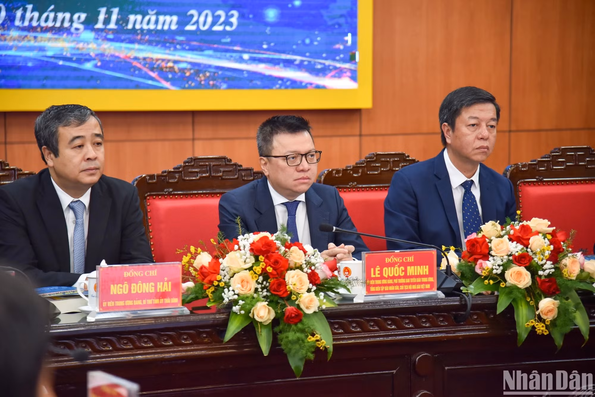 此次研讨会吸引了全国新闻、出版业管理领导，新闻培训领域专家，新闻机构和出版单位的领导参加。（日光 摄）