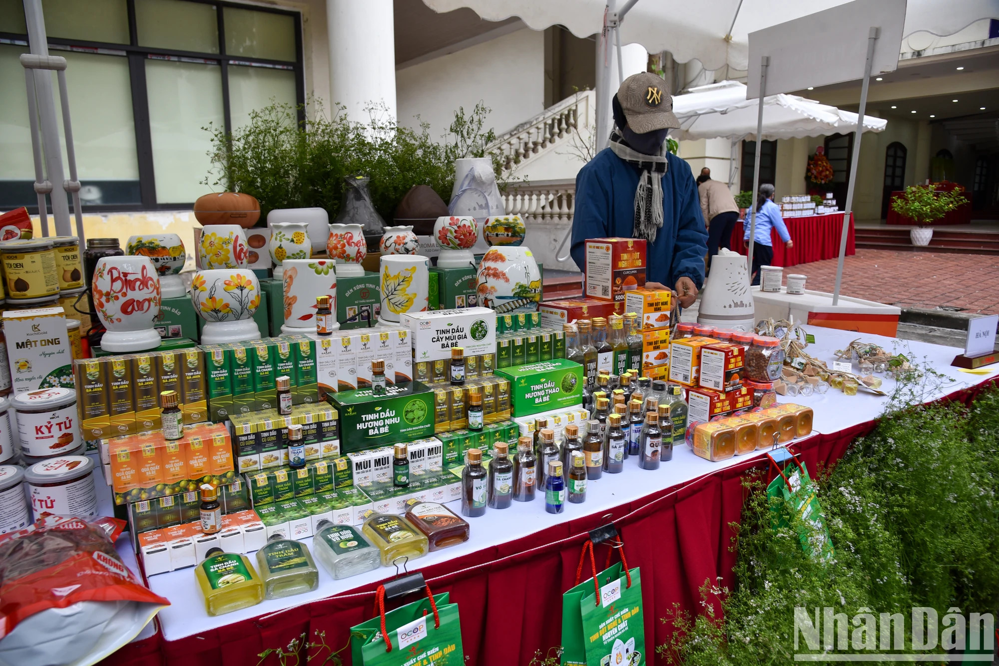 展示的都是三星级到五星级一乡一品产品。